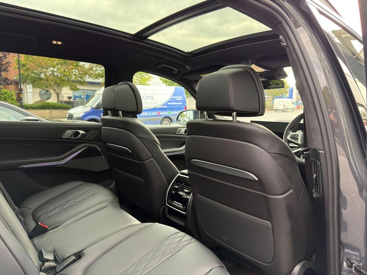 BMW X7 X7 Gallery Image