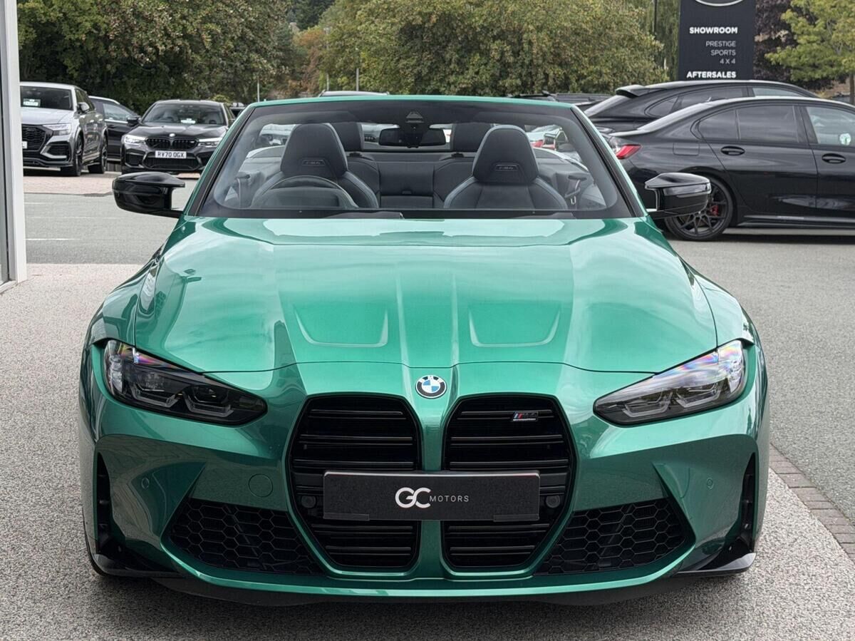 BMW M4 M4 Gallery Image