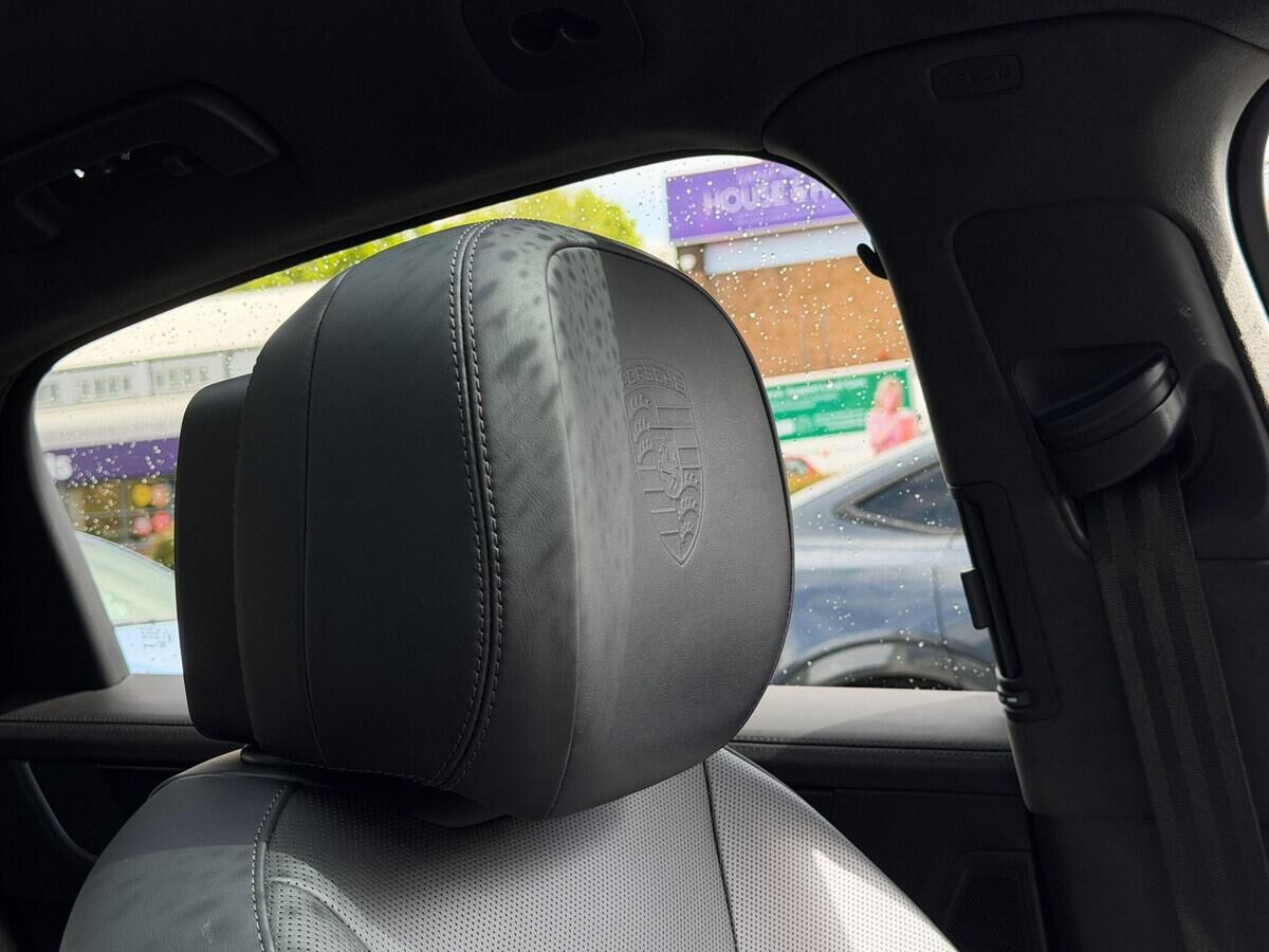 Porsche Cayenne Cayenne Gallery Image