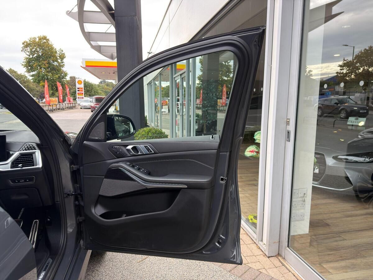 BMW X7 X7 Gallery Image
