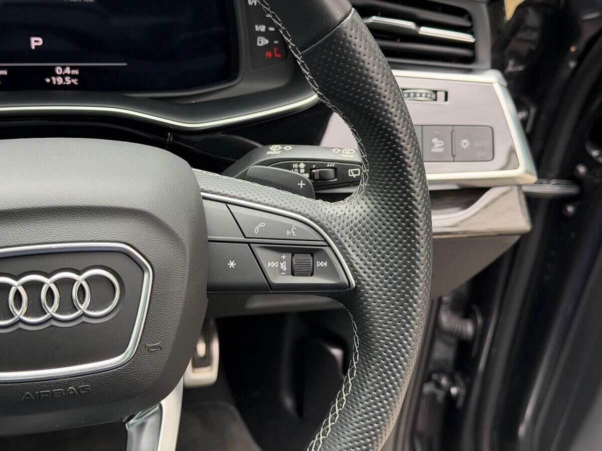 Audi SQ7 SQ7 Gallery Image