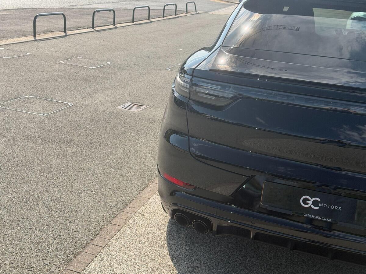 Porsche Cayenne Cayenne Gallery Image