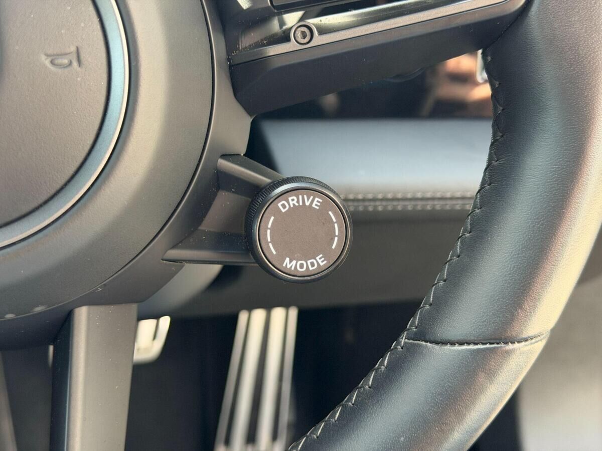 Porsche Taycan Taycan Gallery Image