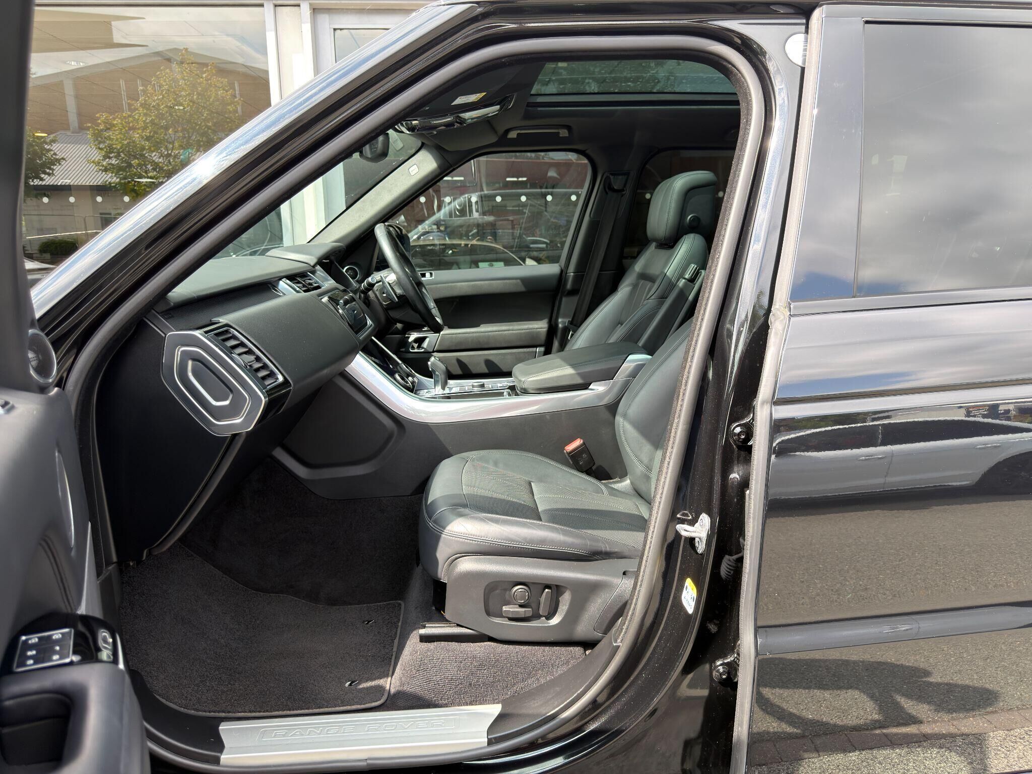 Land Rover Range Rover Sport Range Rover Sport Gallery Image