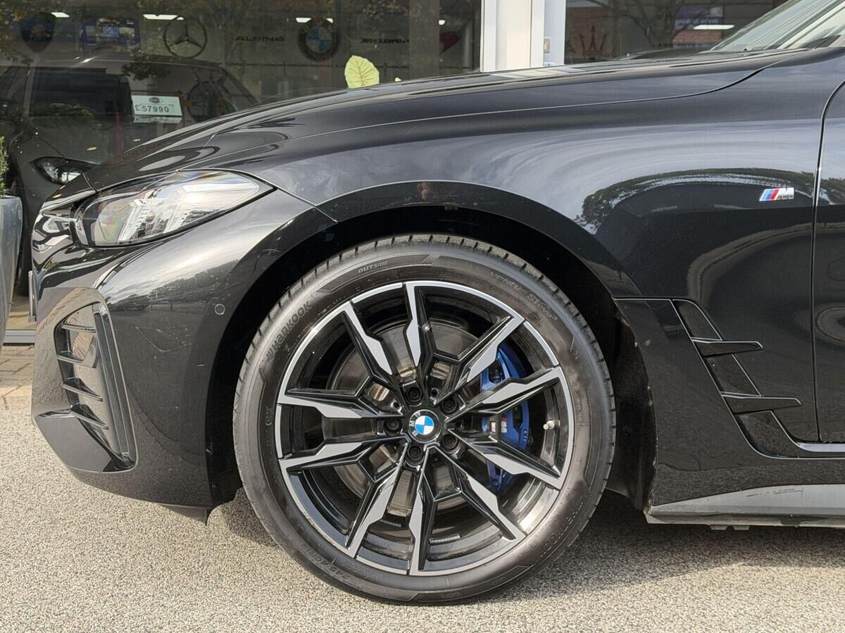BMW i4 i4 Gallery Image