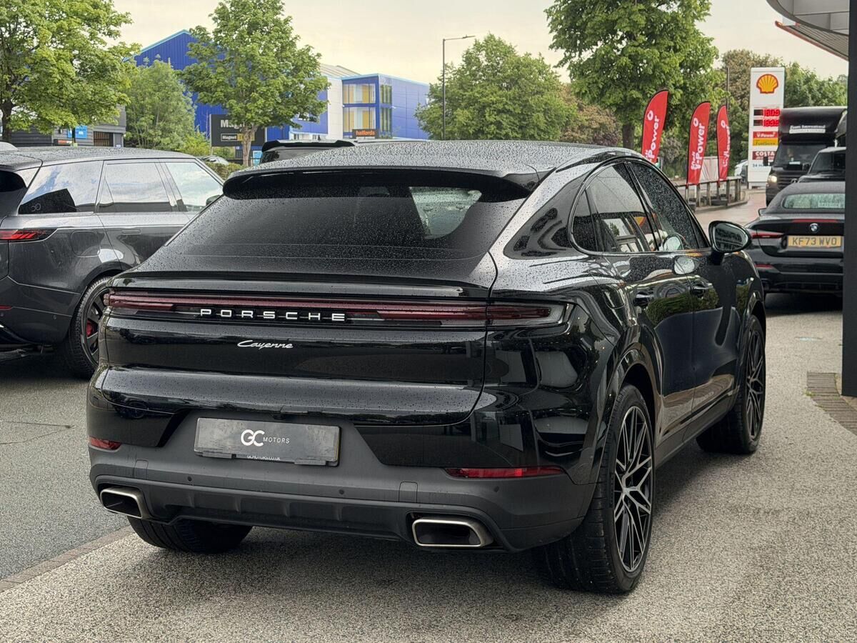 Porsche Cayenne Cayenne Gallery Image