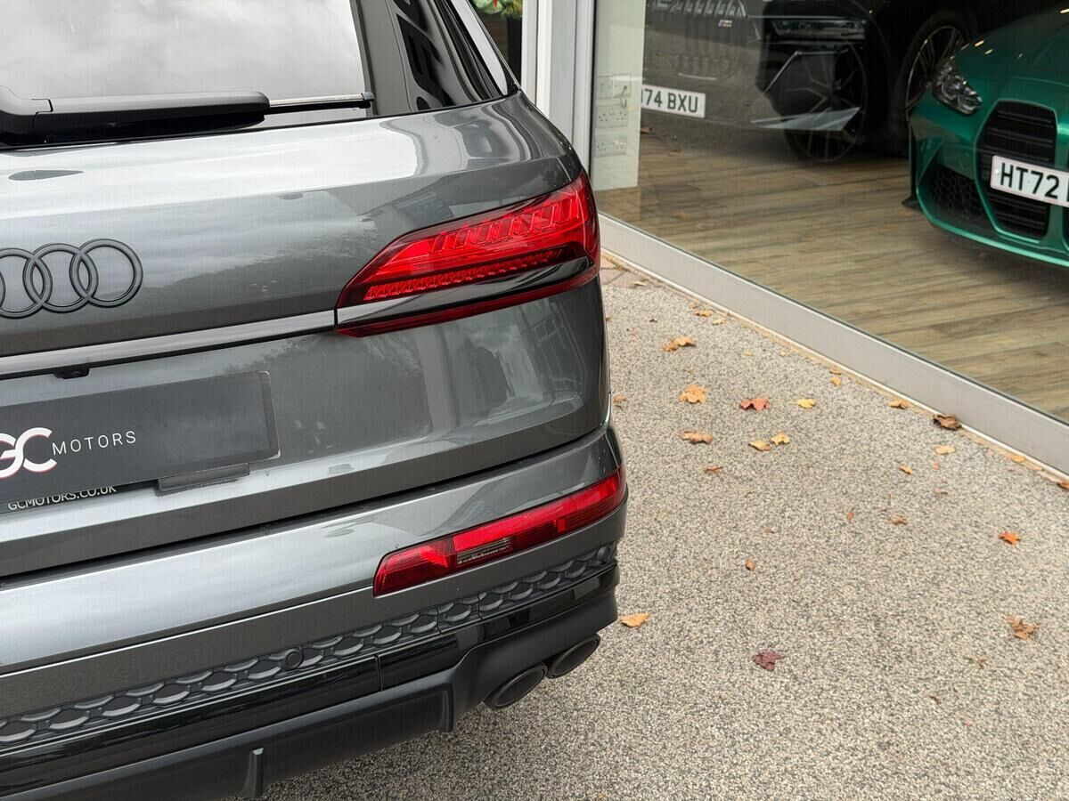 Audi SQ7 SQ7 Gallery Image