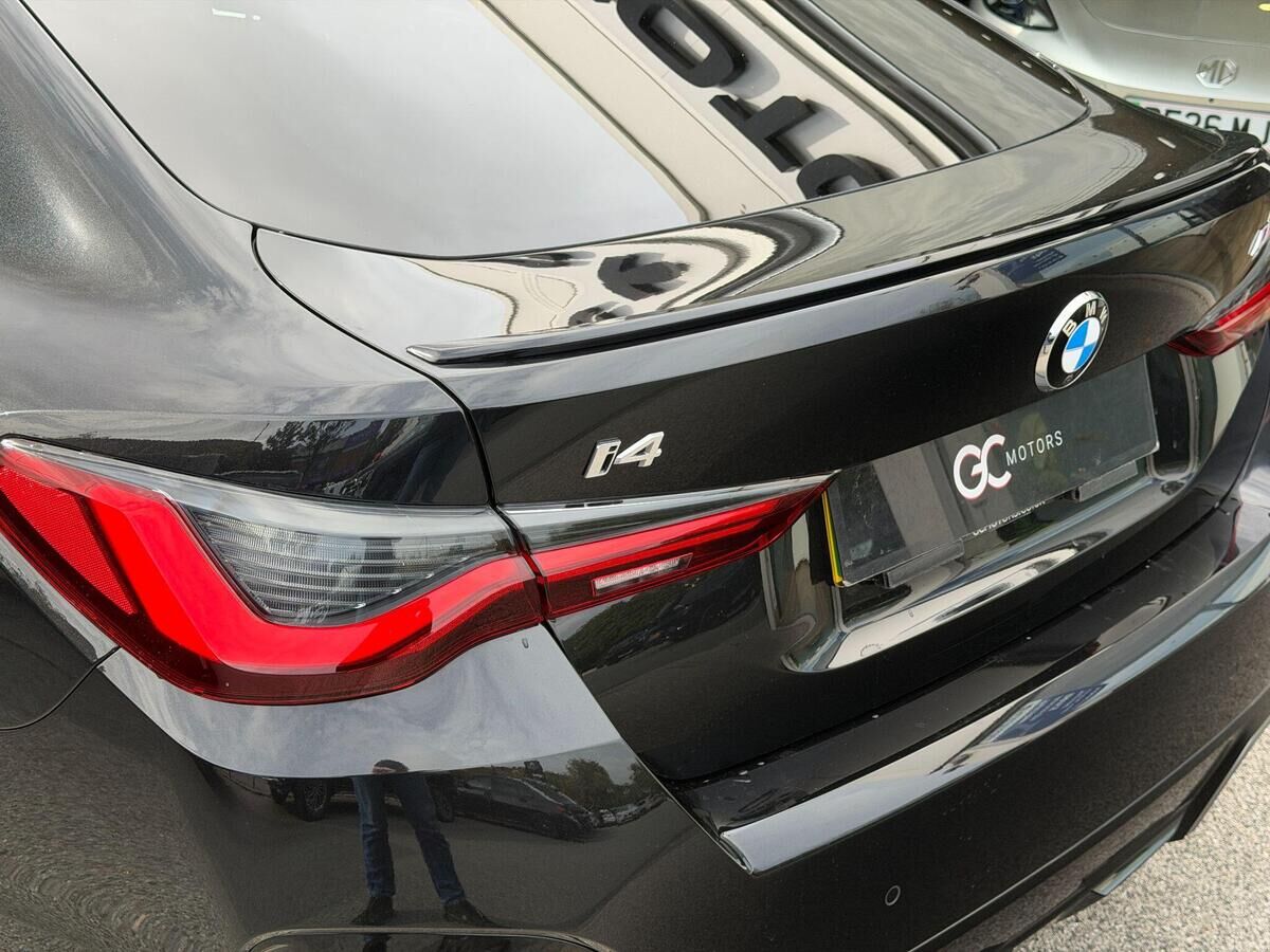 BMW i4 i4 Gallery Image