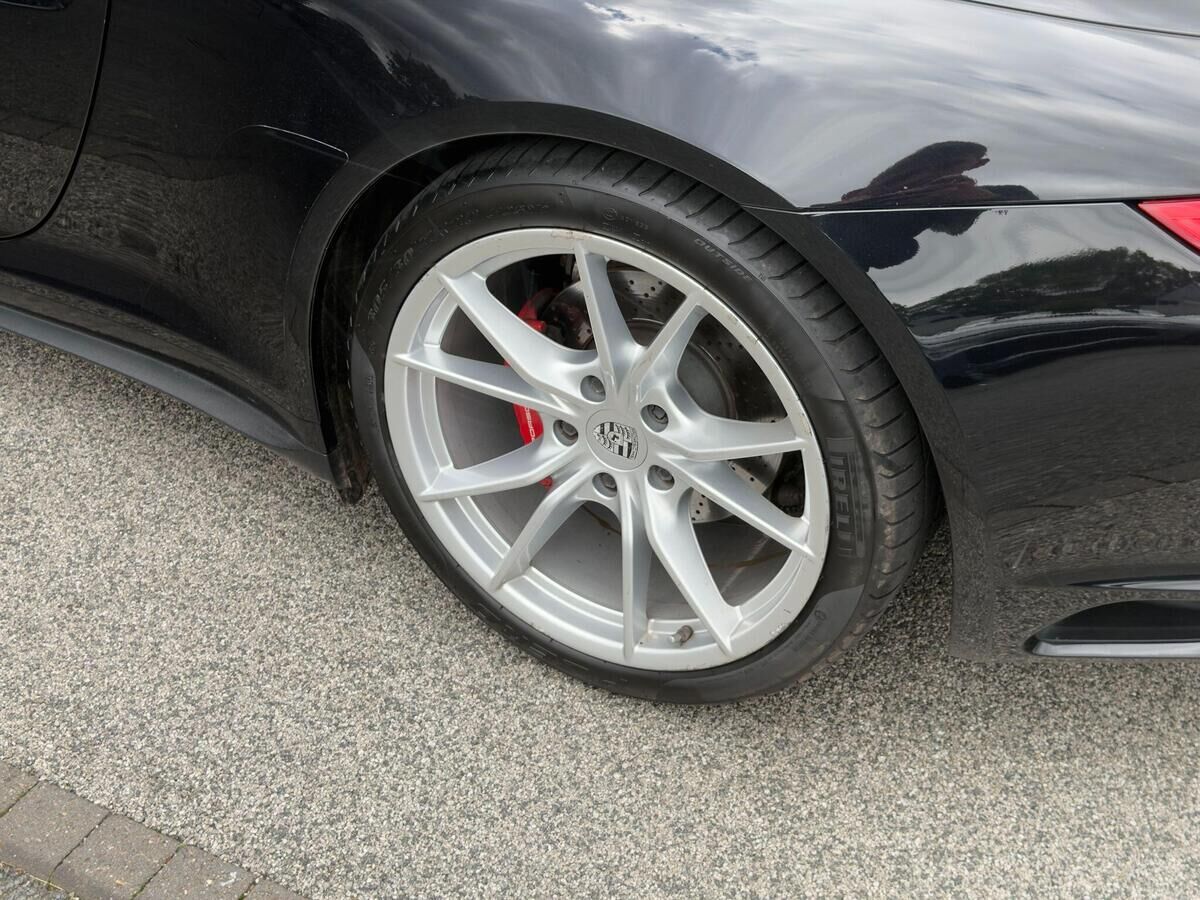 Porsche 911 911 Gallery Image