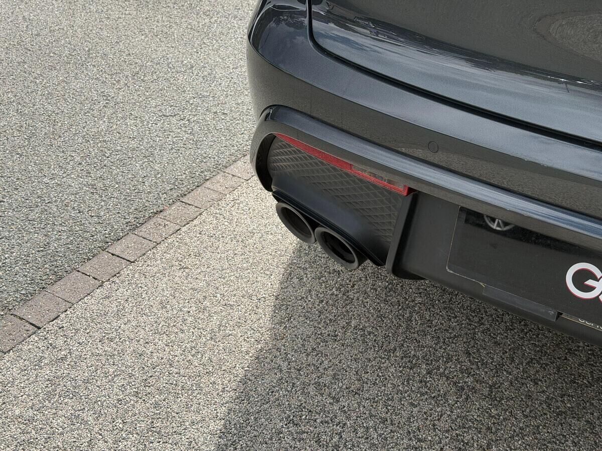 Porsche Macan Macan Gallery Image