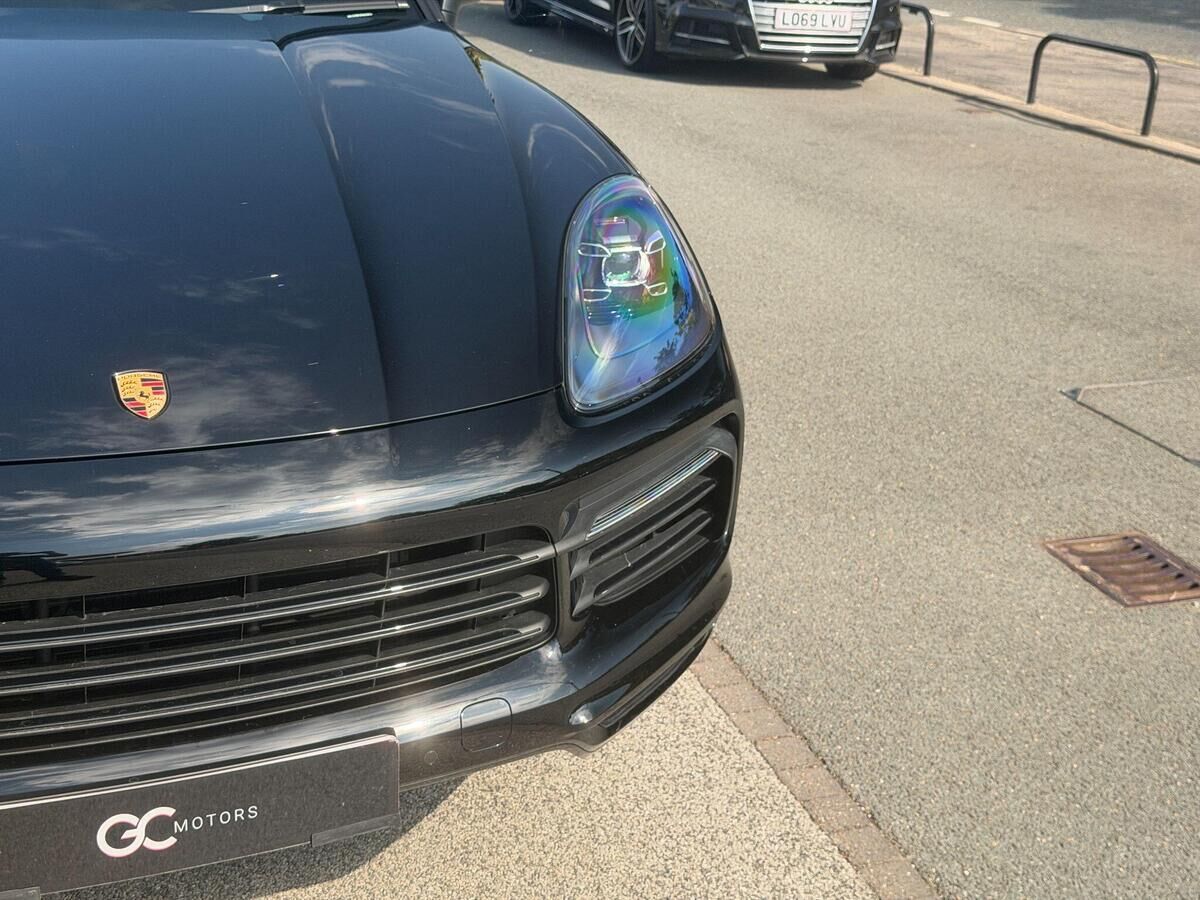 Porsche Cayenne Cayenne Gallery Image
