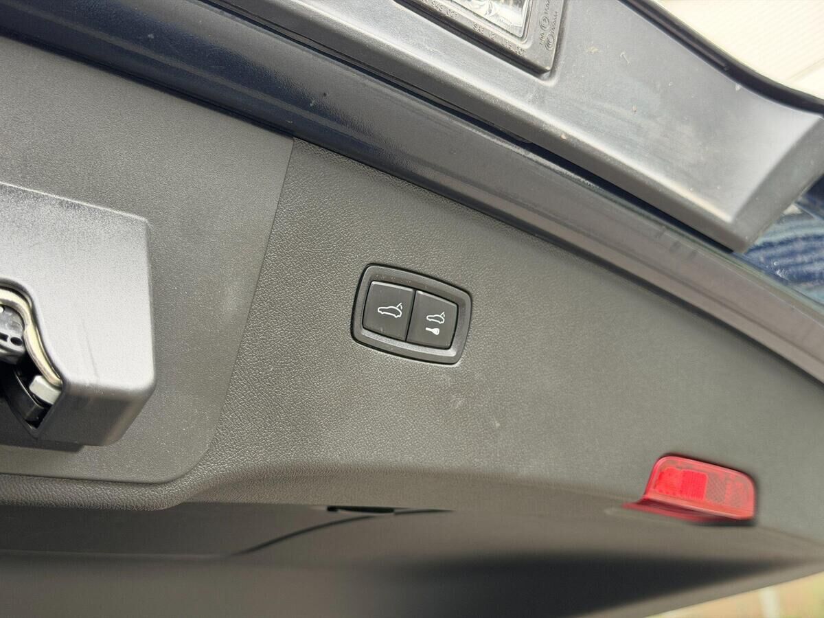 Porsche Cayenne Cayenne Gallery Image