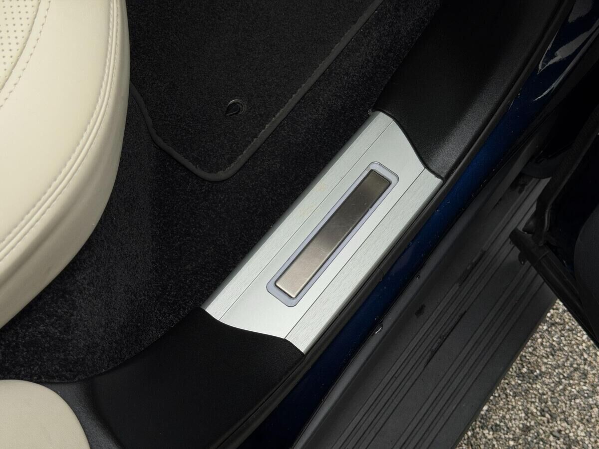 Land Rover Range Rover Range Rover Gallery Image