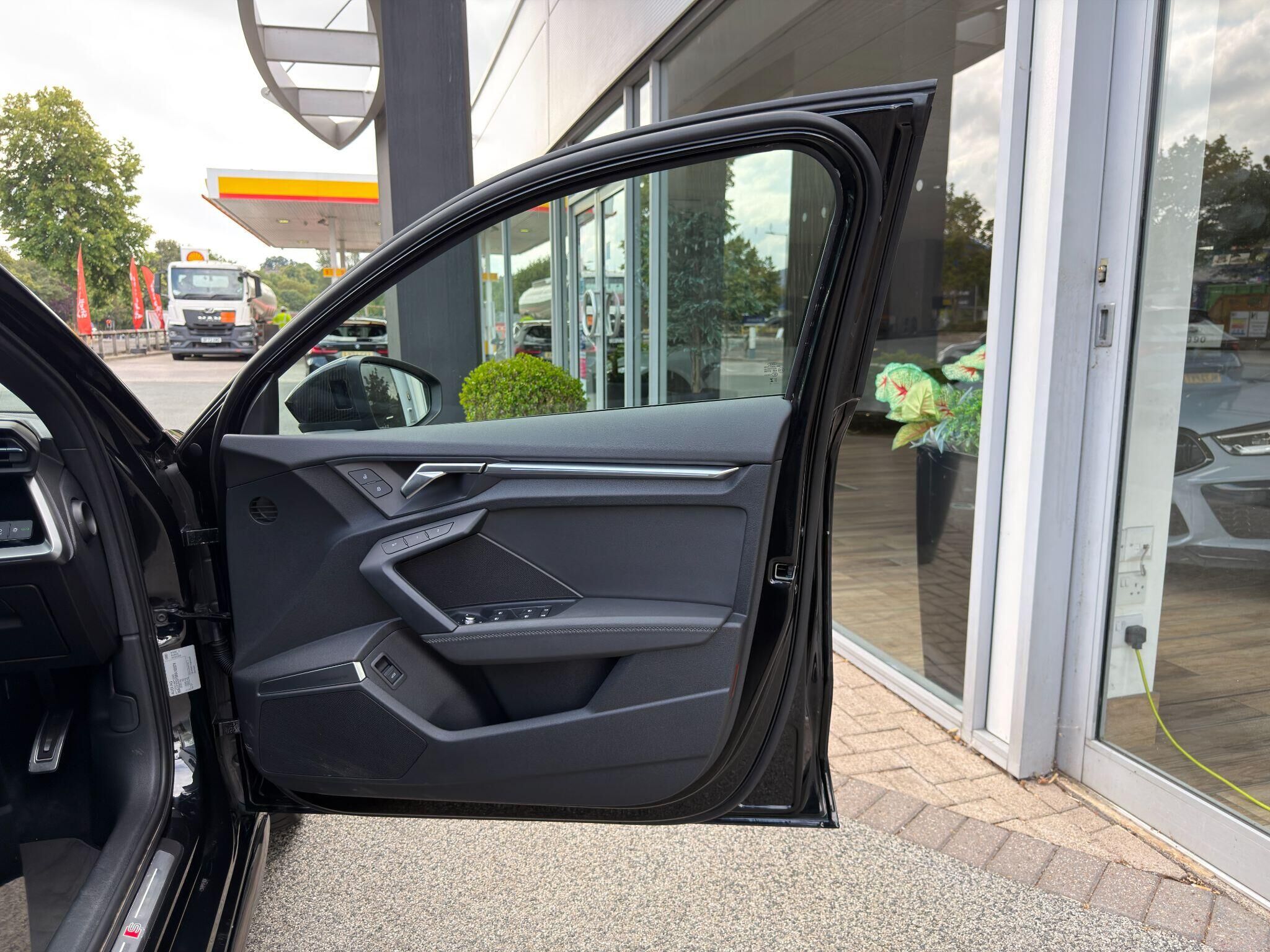 Audi S3 S3 Gallery Image