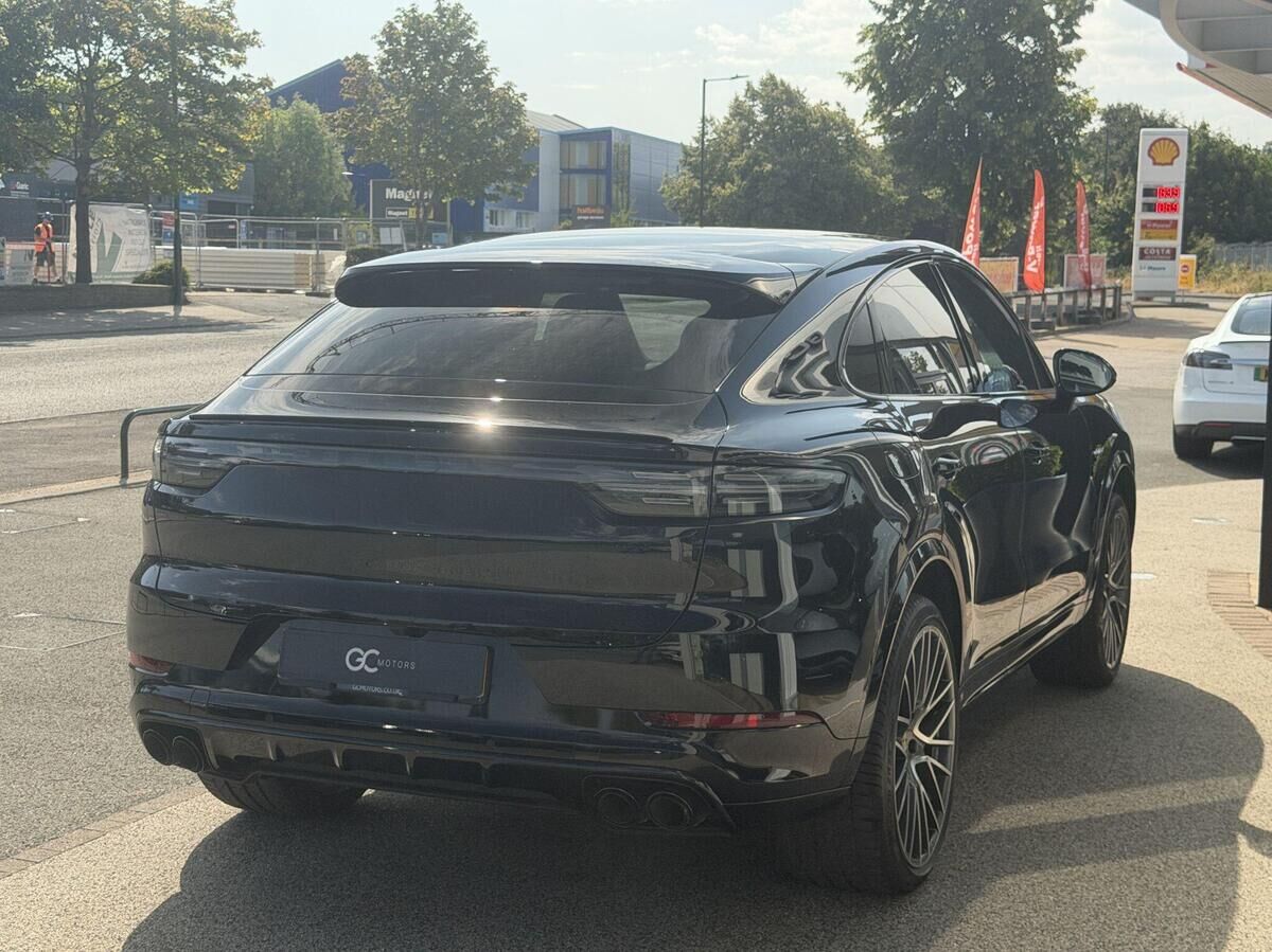 Porsche Cayenne Cayenne Gallery Image