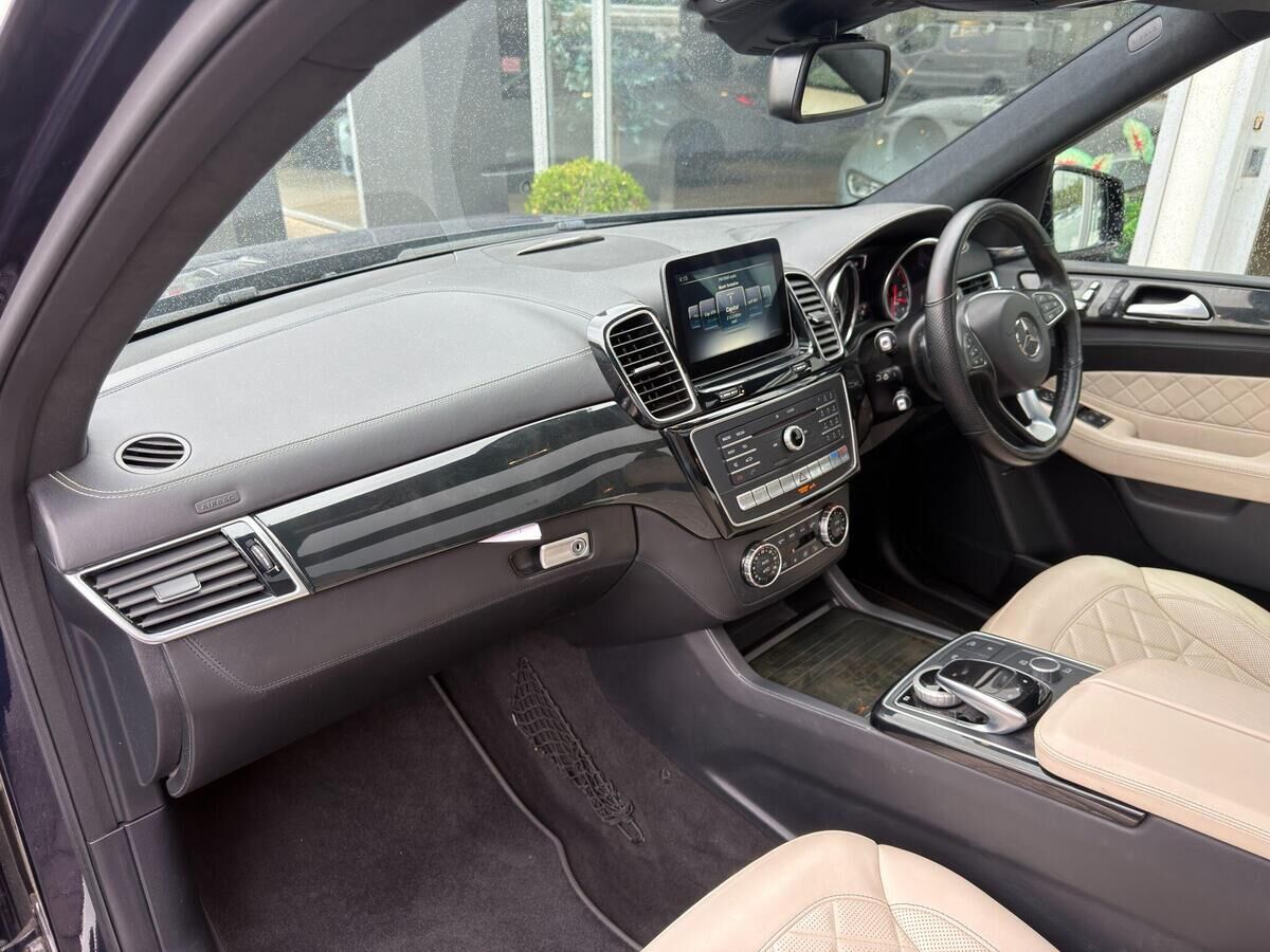 Mercedes-Benz GLE GLE Gallery Image