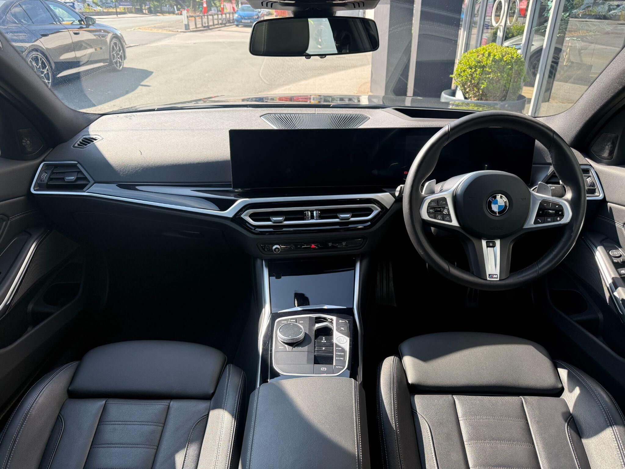 BMW 3 Series 3 Series Gallery Image