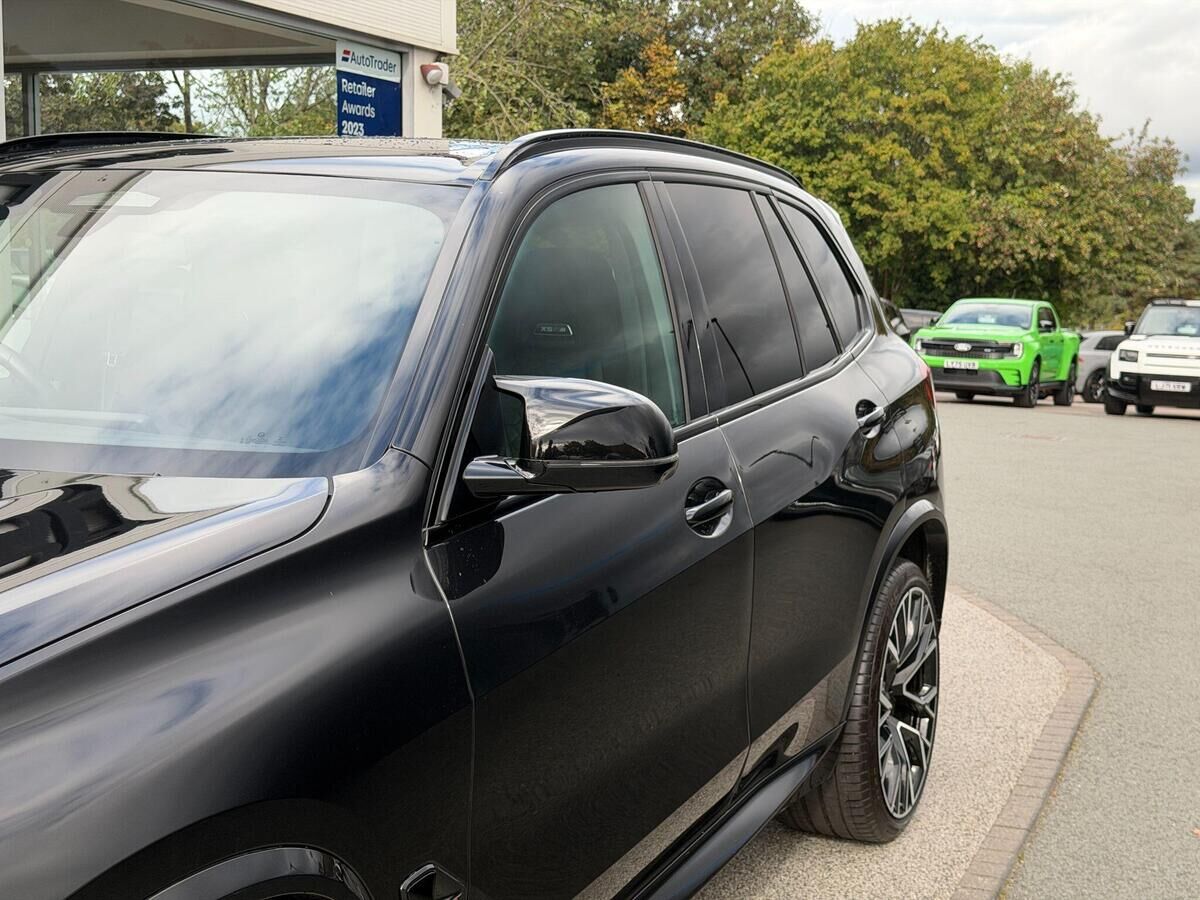BMW X5 M X5 M Gallery Image