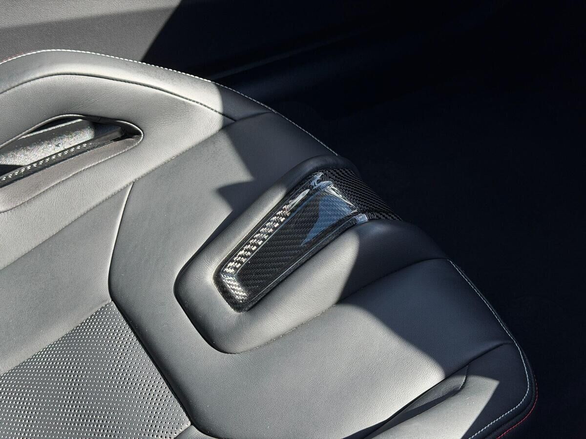 BMW M4 M4 Gallery Image