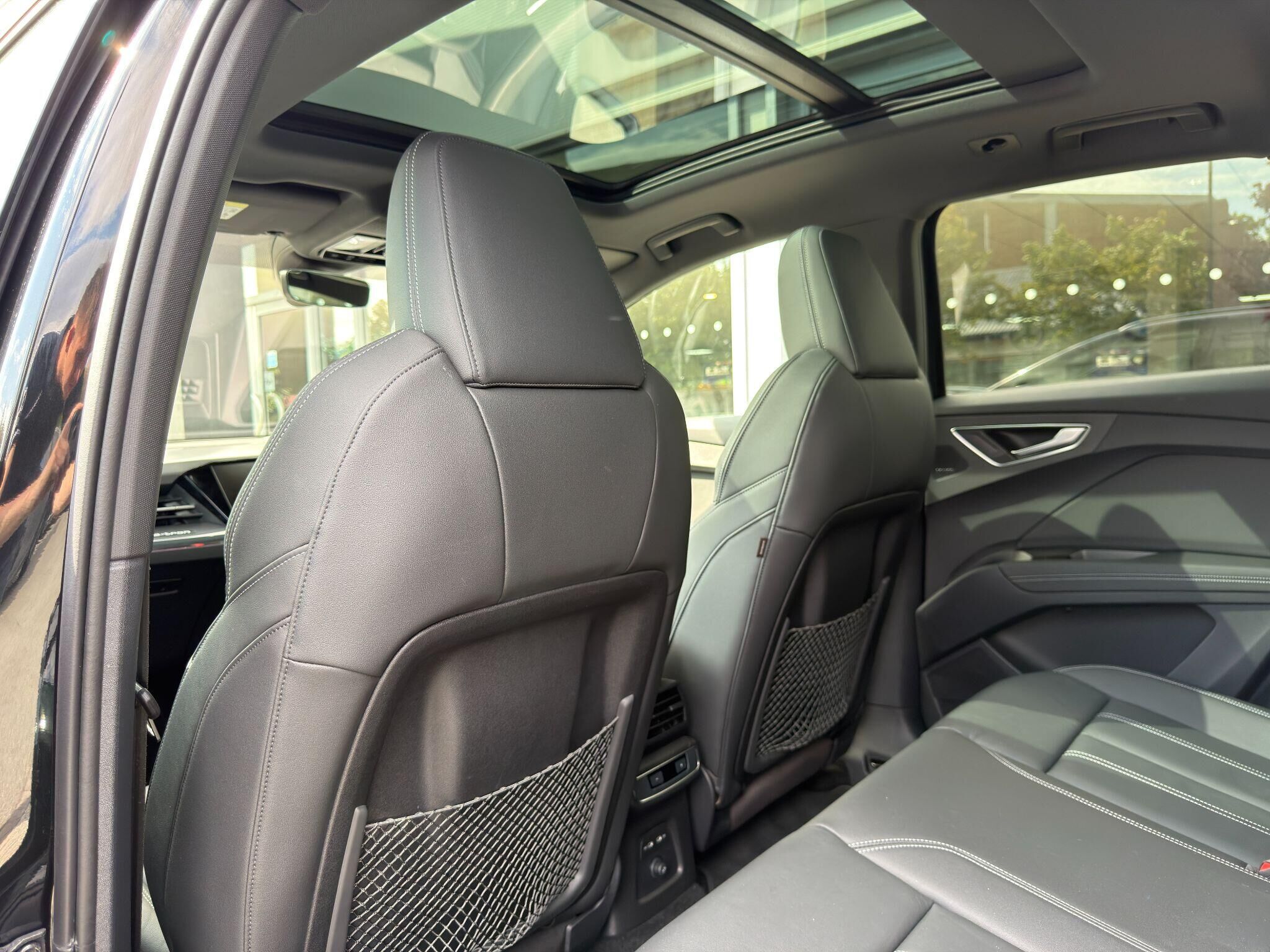 Audi Q4 e-tron Q4 e-tron Gallery Image