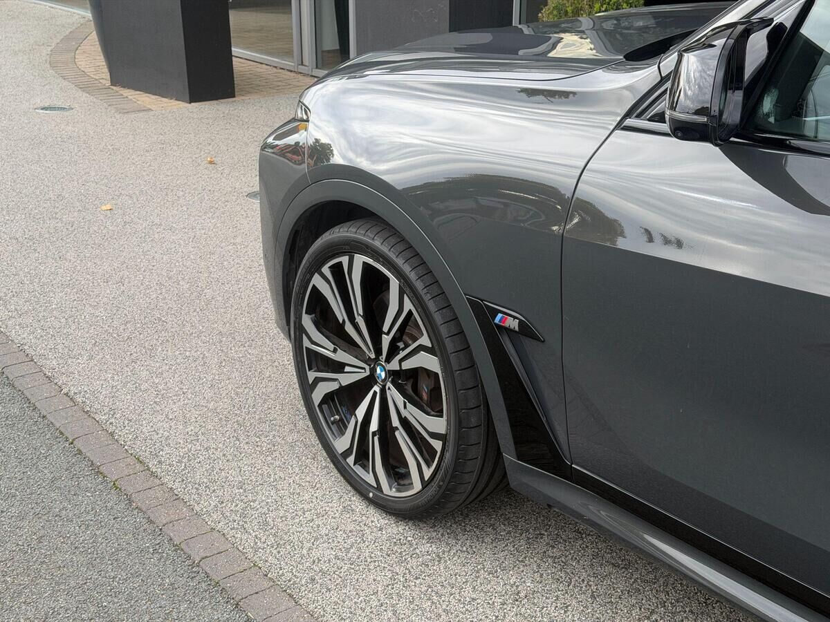 BMW X7 X7 Gallery Image