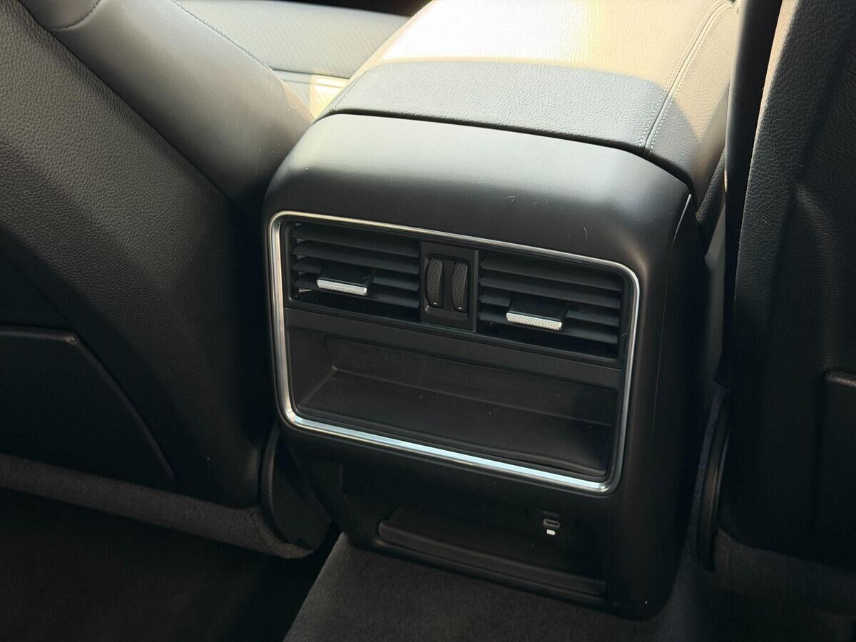 Porsche Cayenne Cayenne Gallery Image