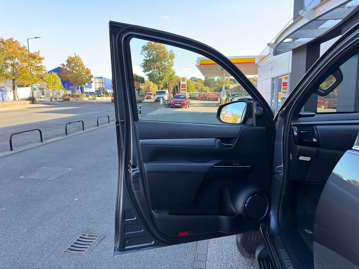 Toyota Hilux Hilux Gallery Image
