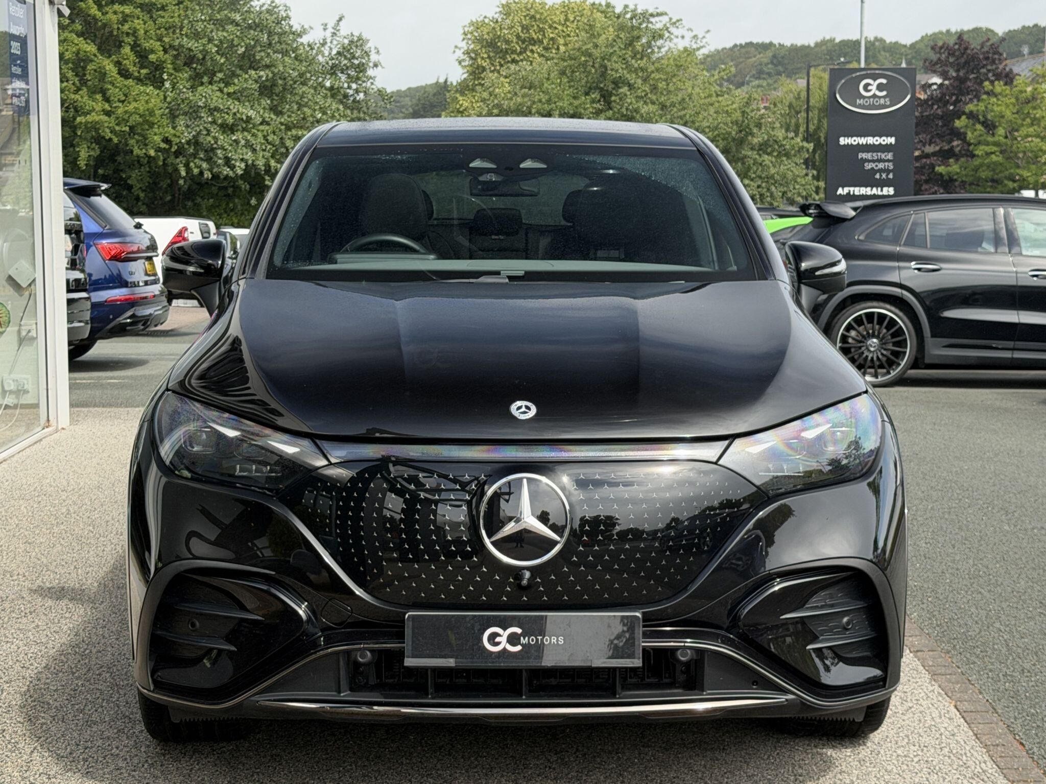 Mercedes-Benz EQE EQE Gallery Image