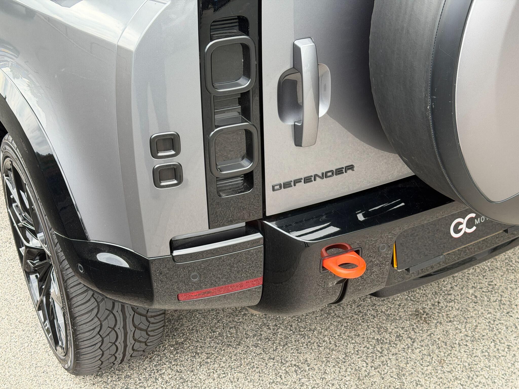 Land Rover Defender 90 Defender 90 Gallery Image