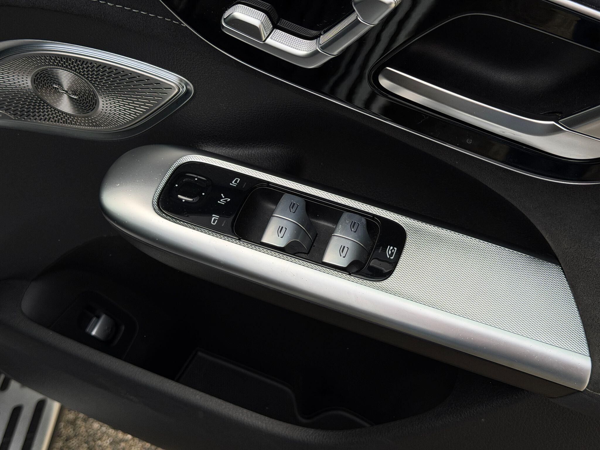 Mercedes-Benz EQE EQE Gallery Image