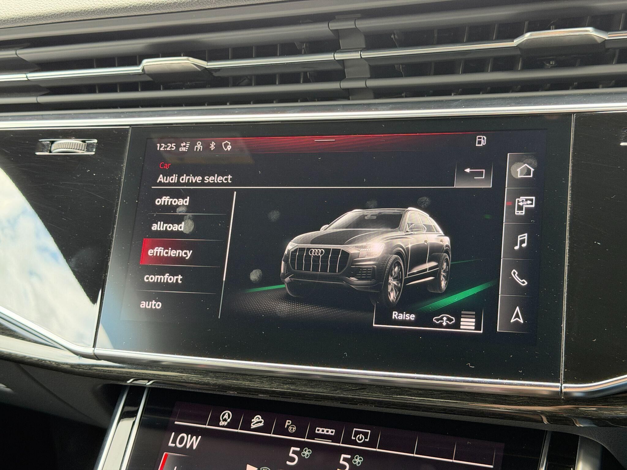 Audi Q8 Q8 Gallery Image