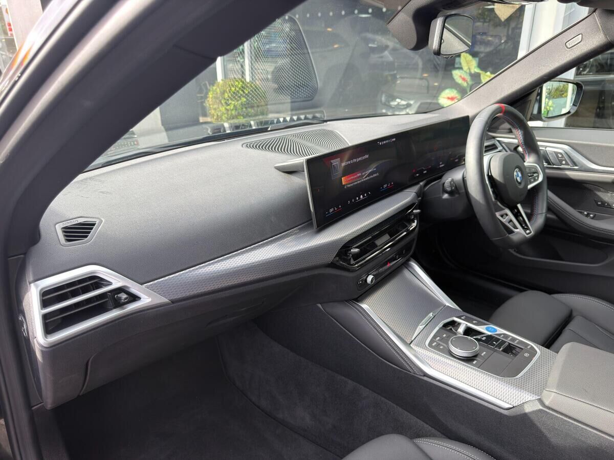 BMW i4 i4 Gallery Image