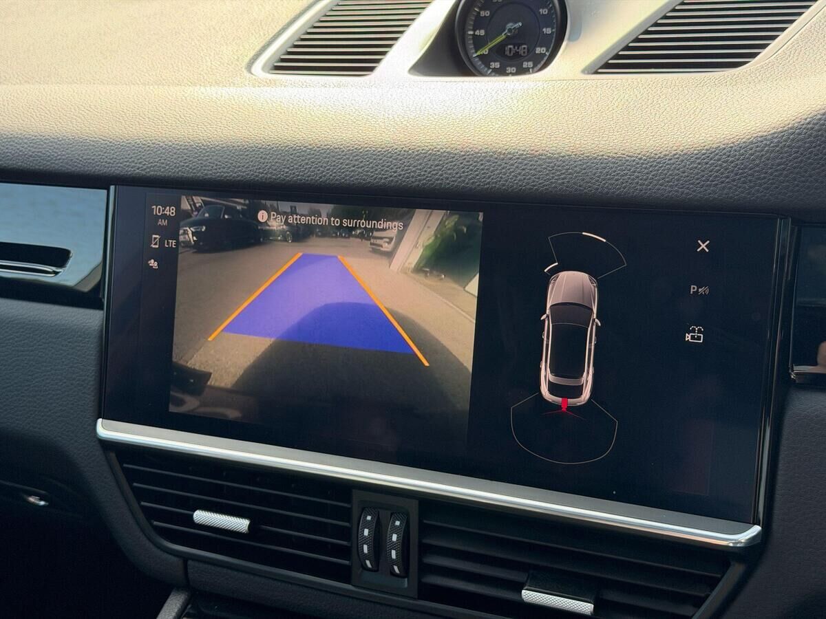 Porsche Cayenne Cayenne Gallery Image