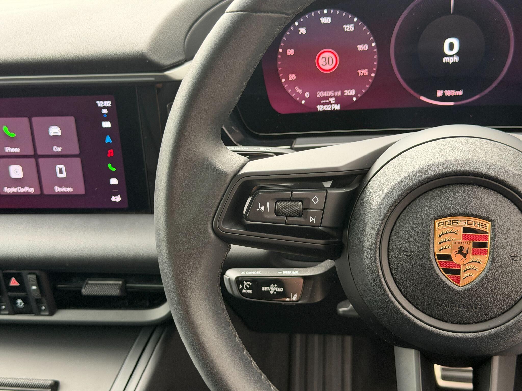 Porsche Macan Macan Gallery Image