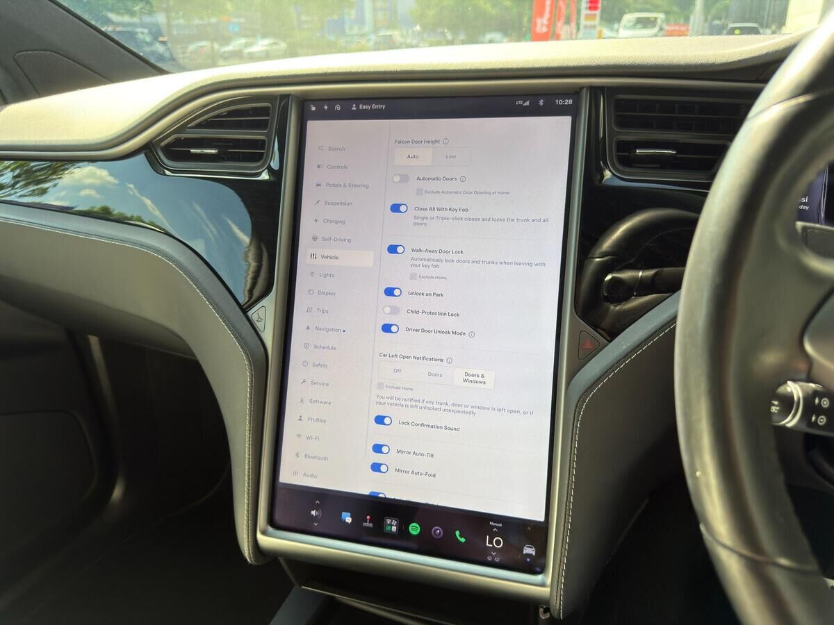 Tesla Model X Model X Gallery Image