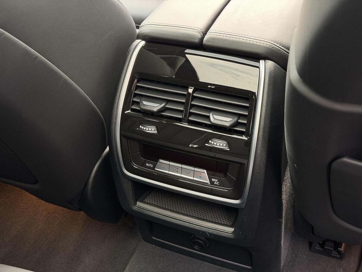 BMW X5 M X5 M Gallery Image