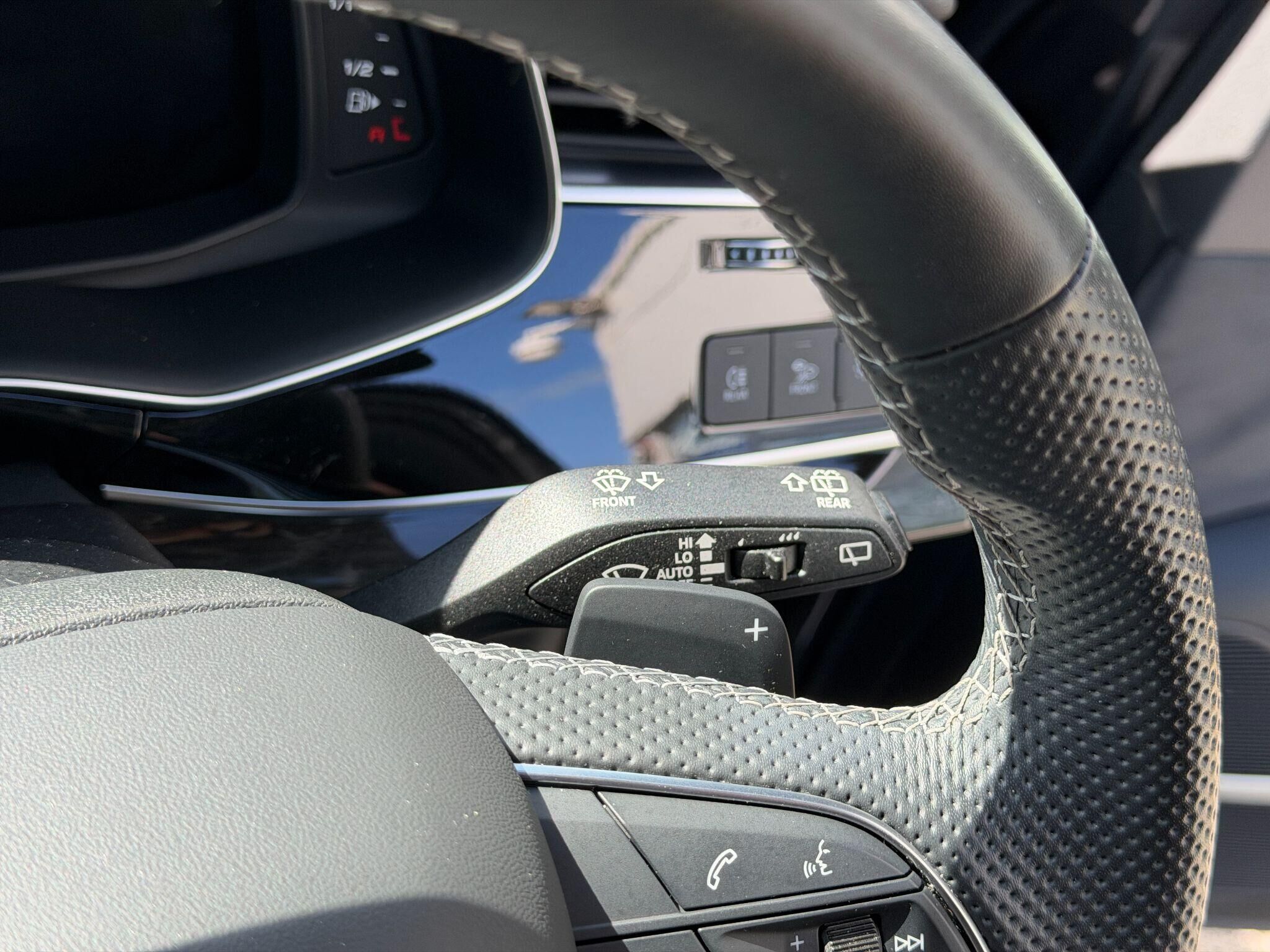 Audi SQ7 SQ7 Gallery Image