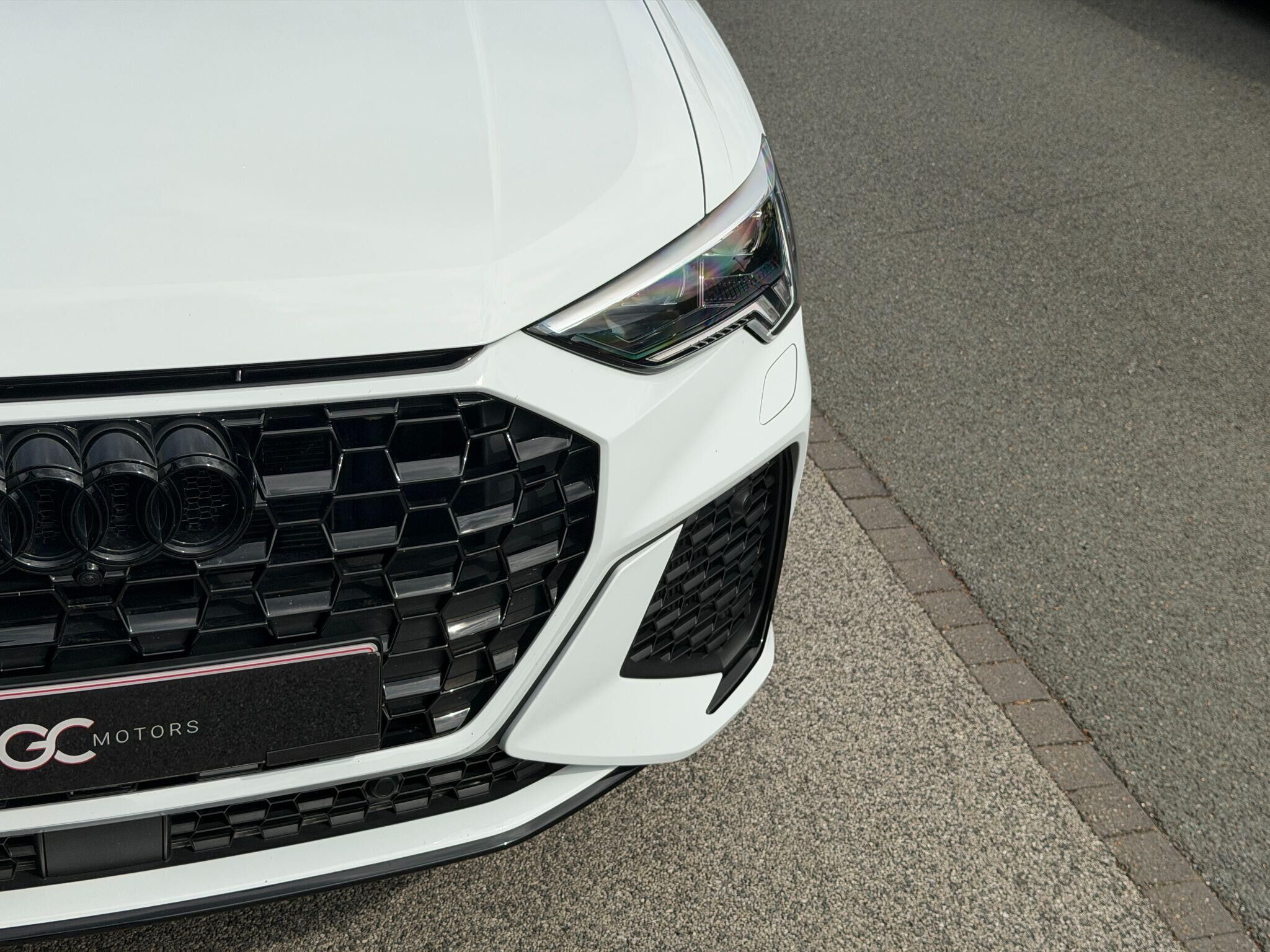 Audi RS Q3 RS Q3 Gallery Image