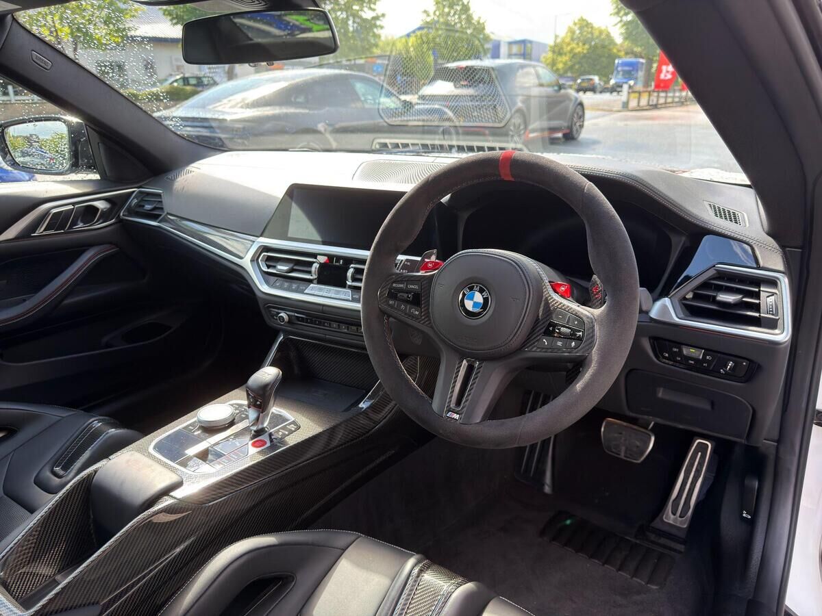 BMW M4 M4 Gallery Image