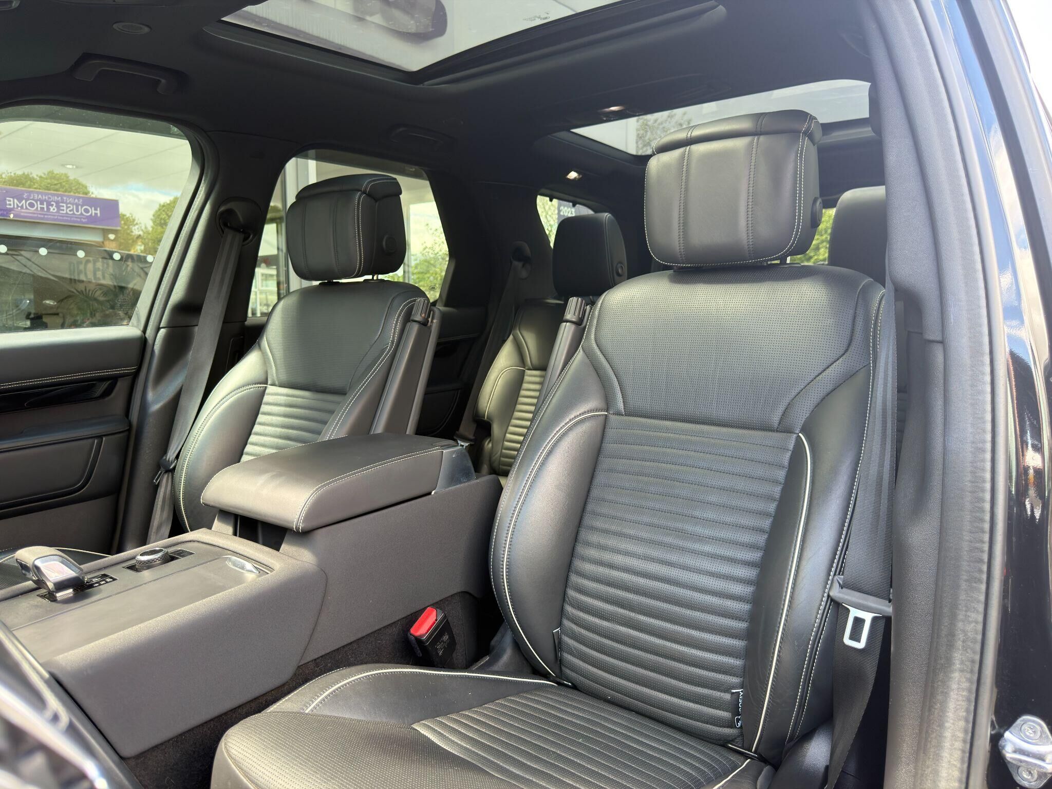 Land Rover Discovery Discovery Gallery Image