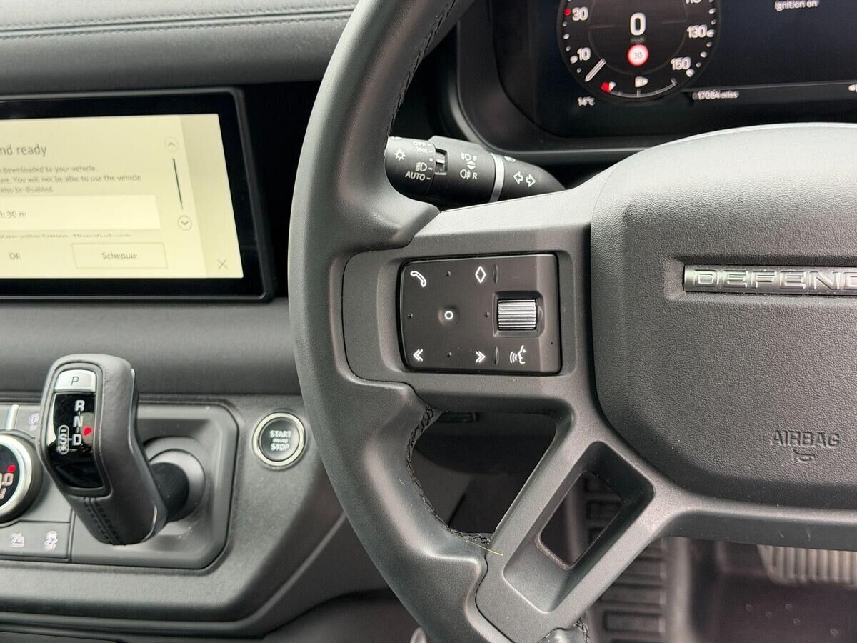 Land Rover Defender 110 Defender 110 Gallery Image