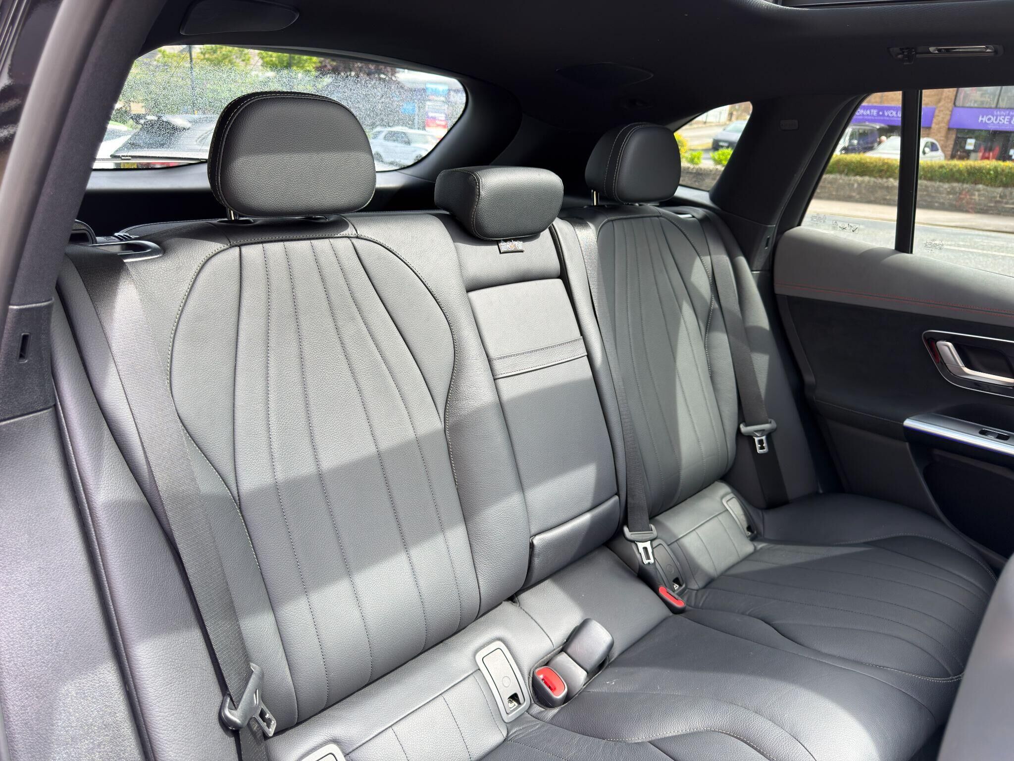 Mercedes-Benz EQE EQE Gallery Image