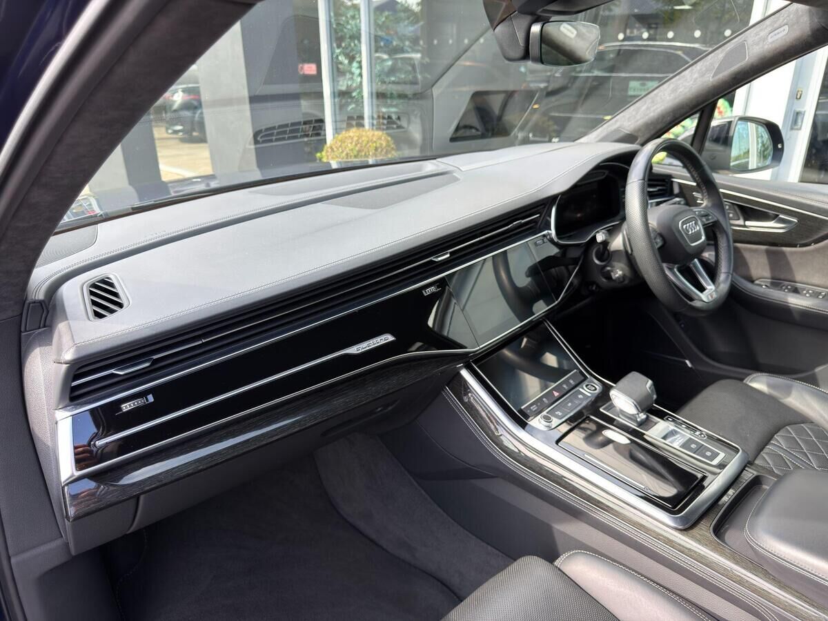 Audi Q7 Q7 Gallery Image