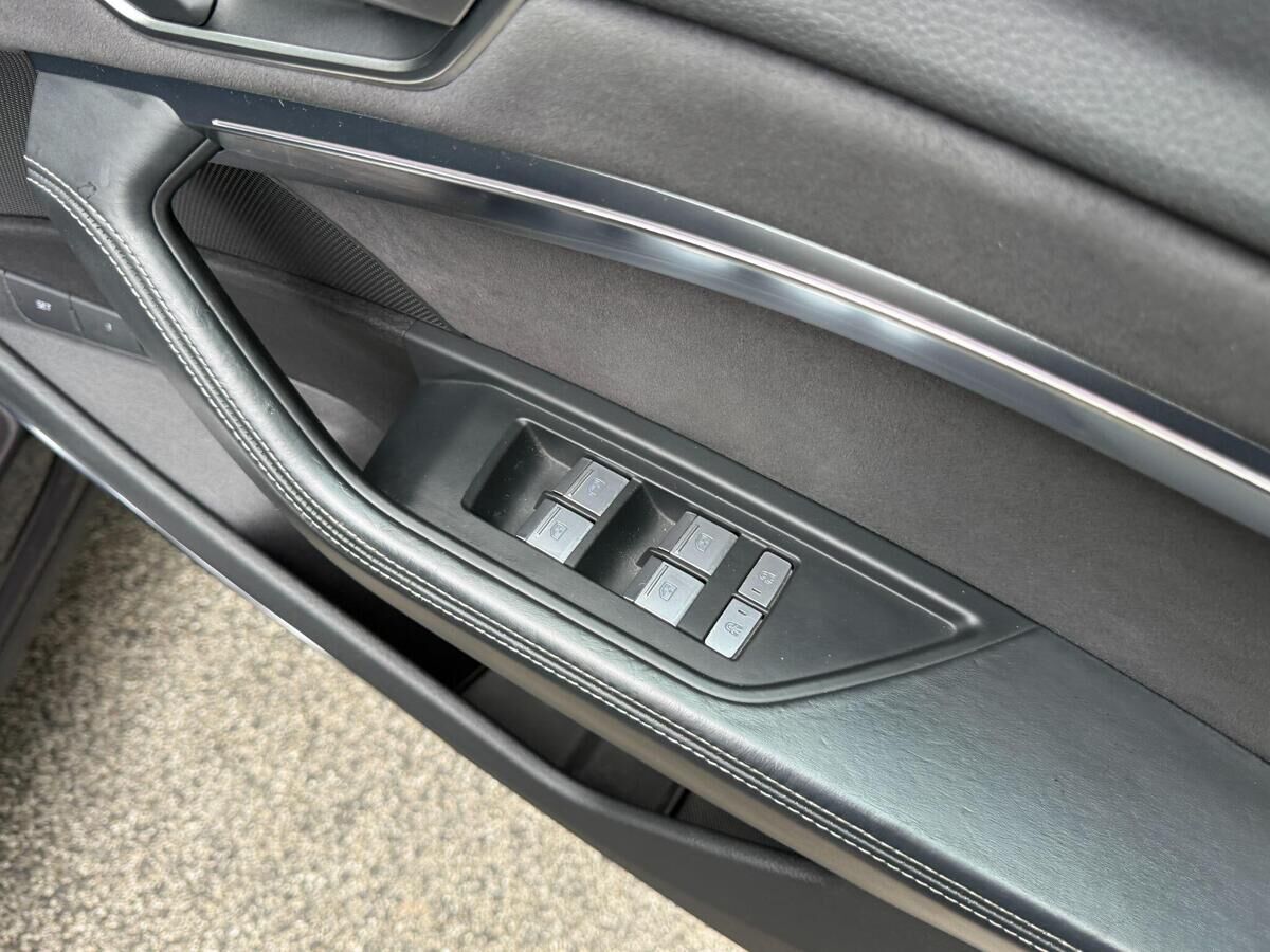Audi Q8 e-tron Q8 e-tron Gallery Image