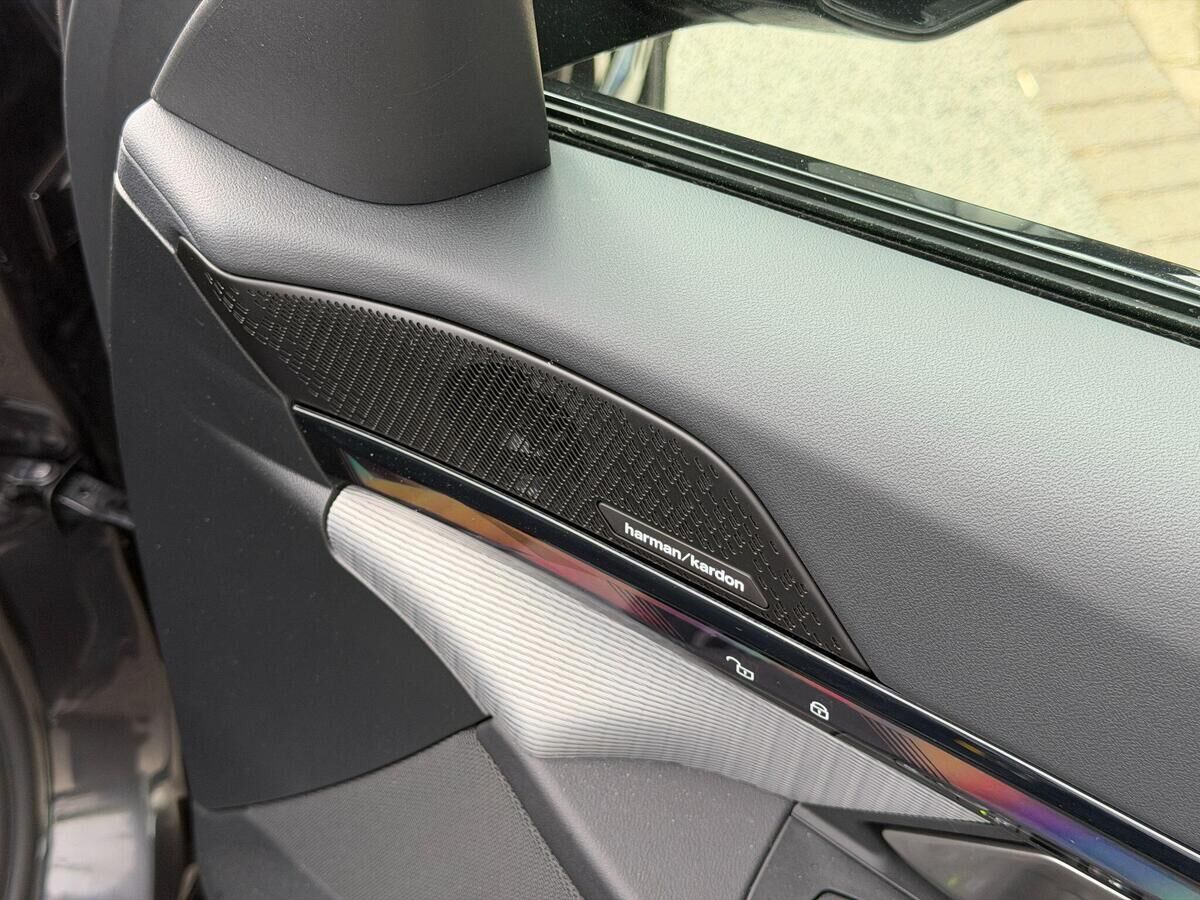 BMW i5 i5 Gallery Image