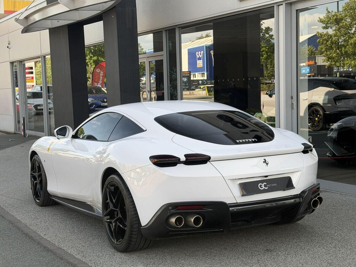 Ferrari Roma Roma Gallery Image