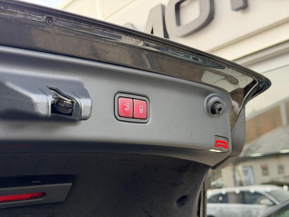 Mercedes-Benz S Class S Class Gallery Image