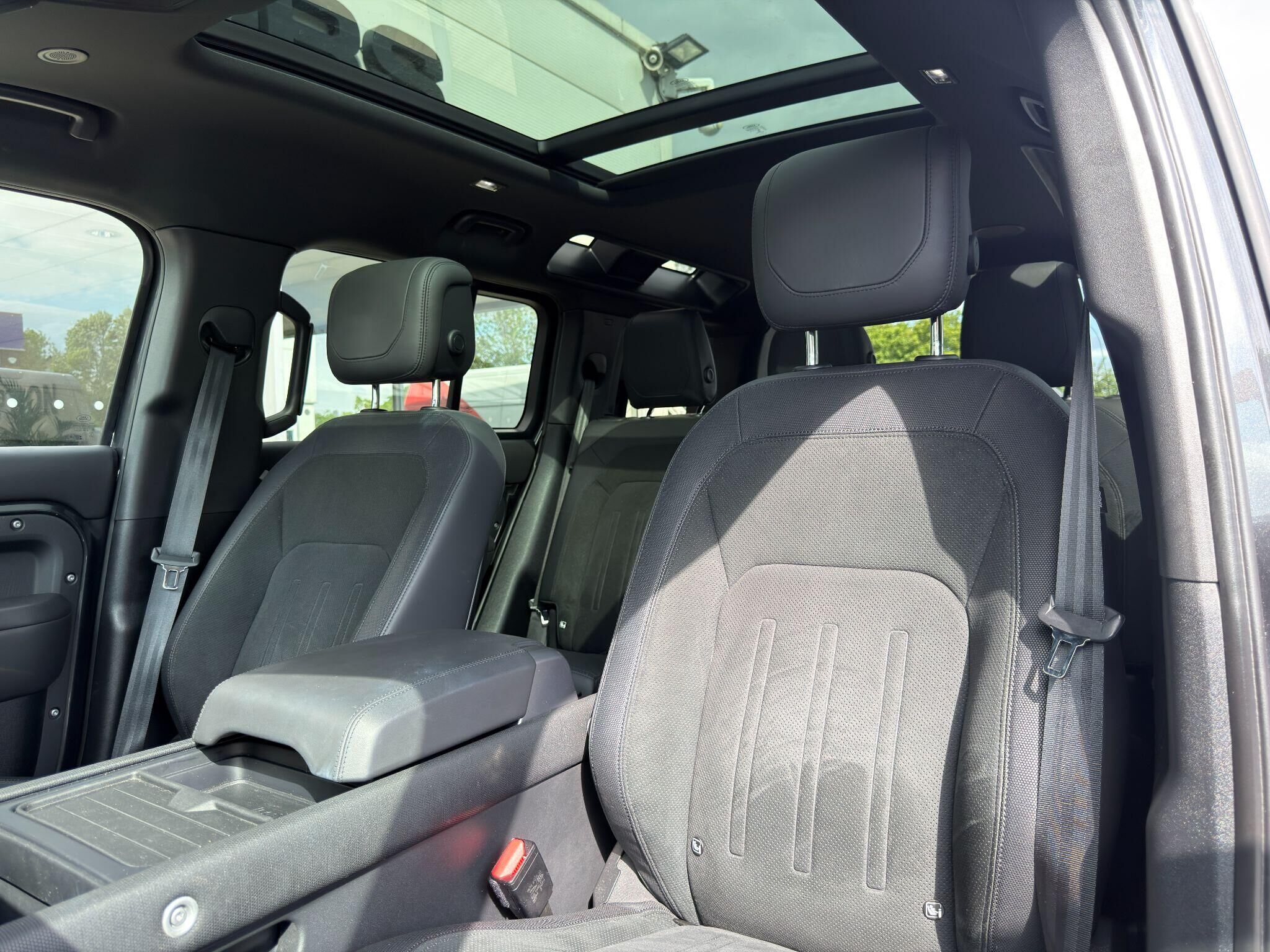 Land Rover Defender 110 Defender 110 Gallery Image