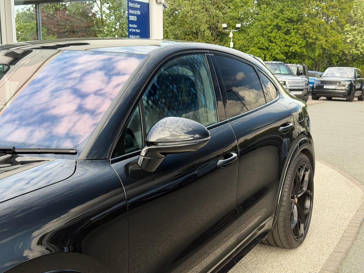 Porsche Cayenne Cayenne Gallery Image