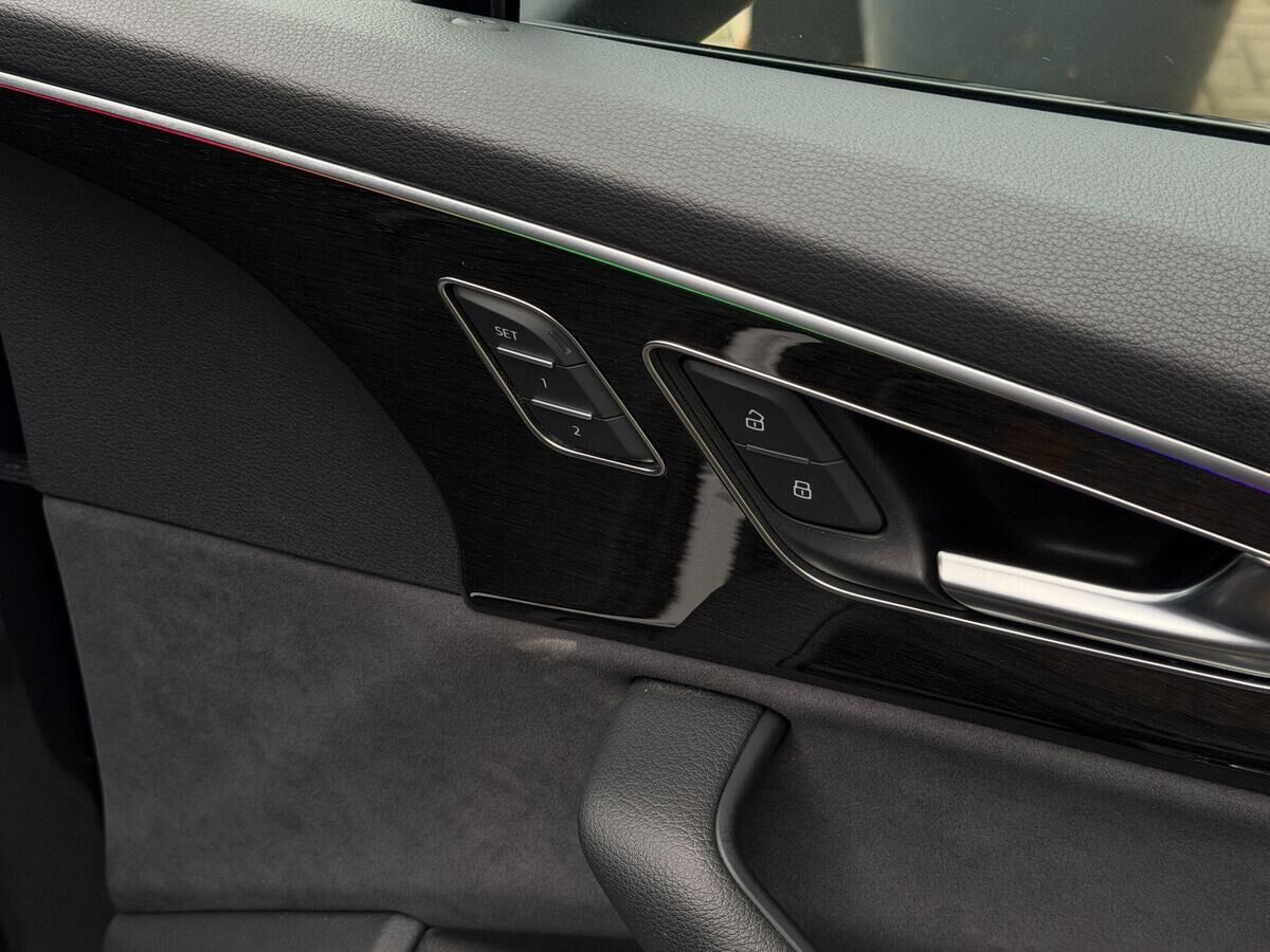 Audi SQ7 SQ7 Gallery Image